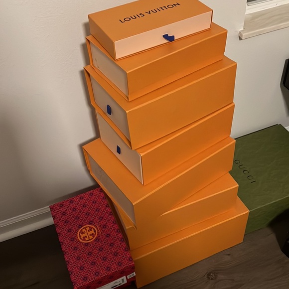 Louis Vuitton Onthego MM | Turtledove - Picture 11 of 11